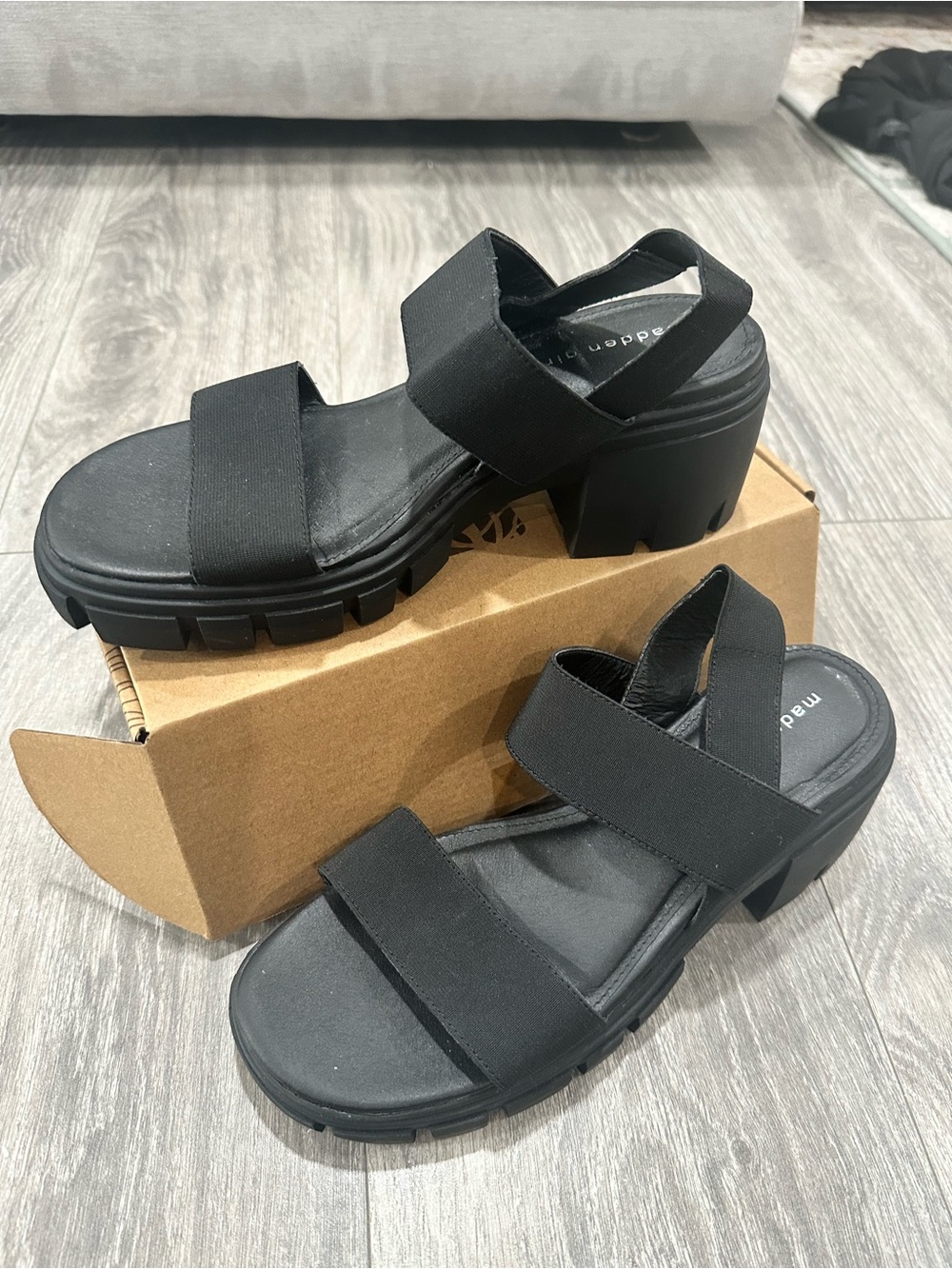 Steve Madden Black Lug Sole Elastic Strap Sandals